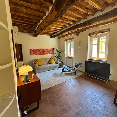 Yema Home 2-Lucca Kültér fotó